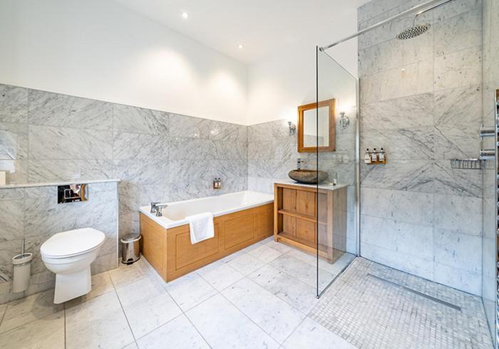 The Fleece Inn Shireshead Экстерьер фото
