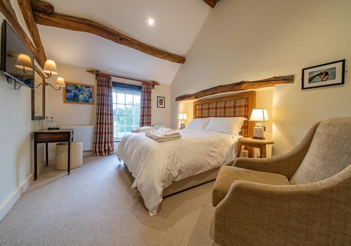 The Fleece Inn Shireshead Экстерьер фото