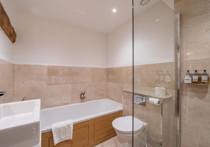 The Fleece Inn Shireshead Экстерьер фото